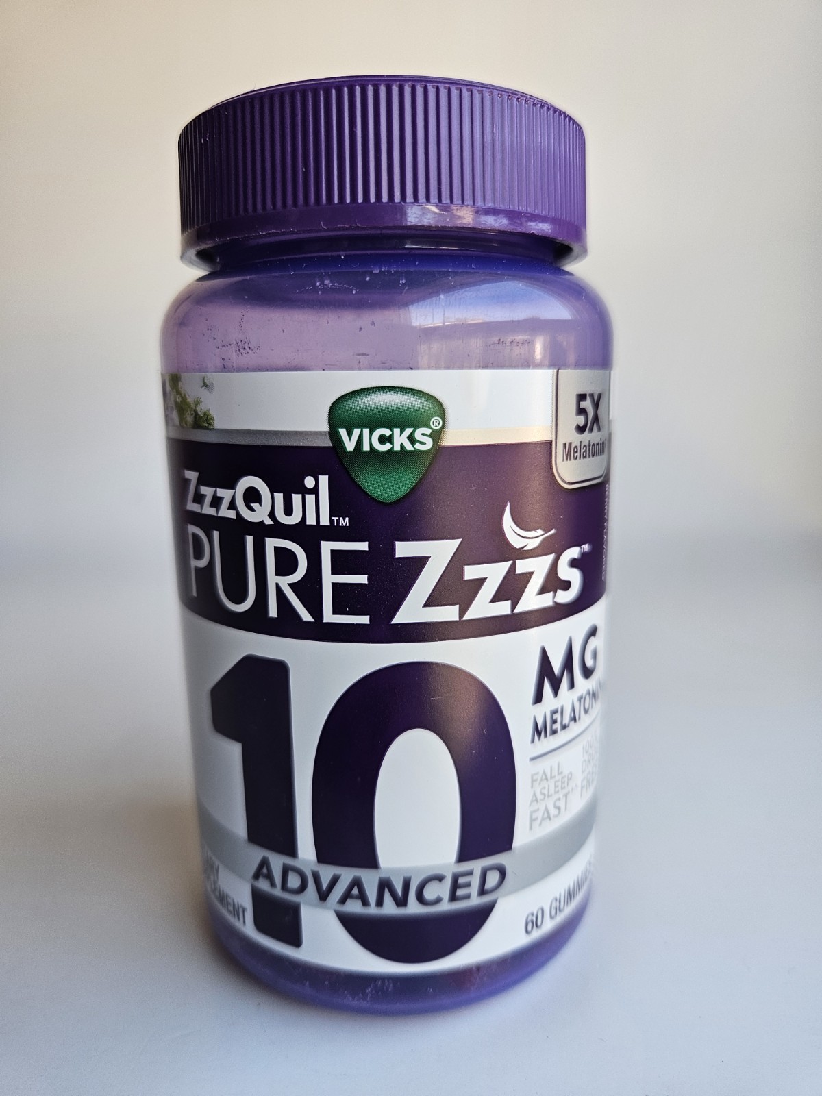 Vicks ZzzQuil Pure Zzzs Sleep Aid Melatonin Gummies 10mg Advanced 60ct Exp 10/26