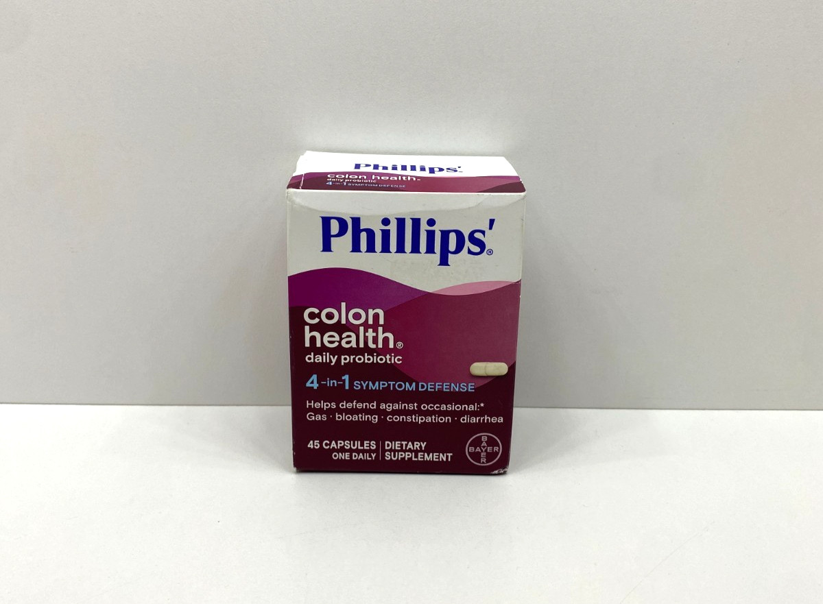 NEW Phillips Colon Health 4-In-1 Symptom Defense Daily Probiotic Supplement