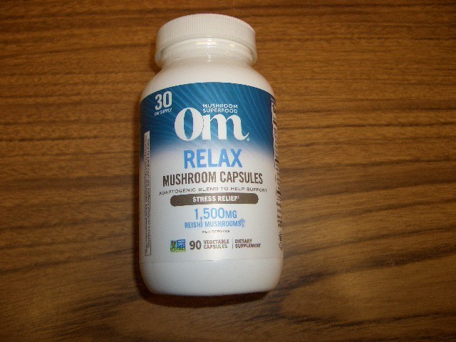 OM MUSHROOM SUPERFOOD Relax Mushroom Capsules, 90 Vegetable Capsules  USB 4/2026
